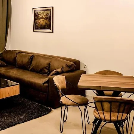 луксозен мечи чал - манастира 2 * بامبوروفو