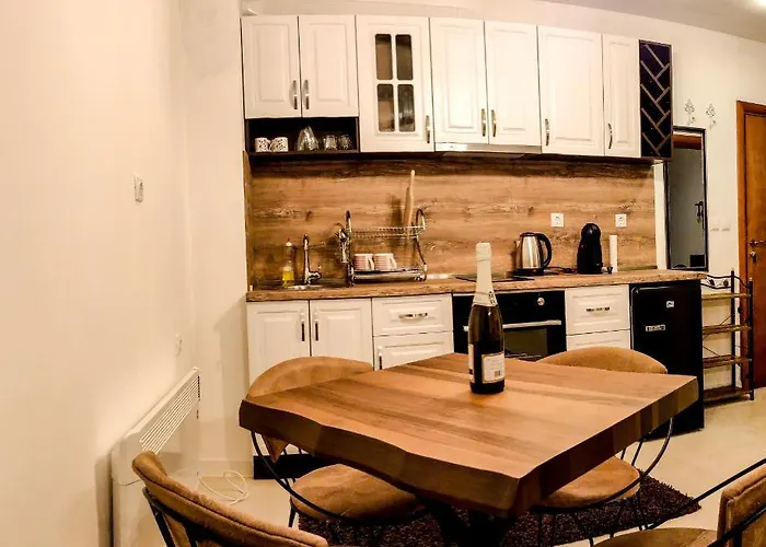 شقة луксозен мечи чал - манастира 2 *