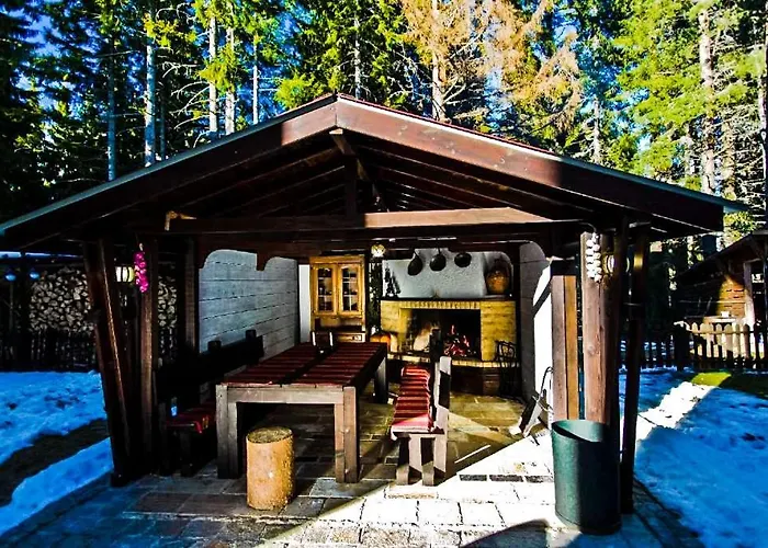 شقة луксозен мечи чал - манастира 2 بامبوروفو